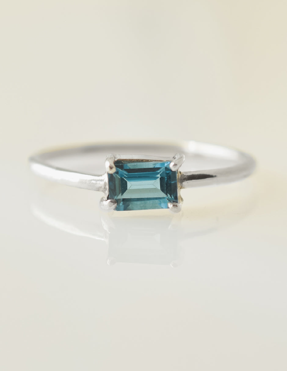 Anillo topacio Blue London Plata .925
