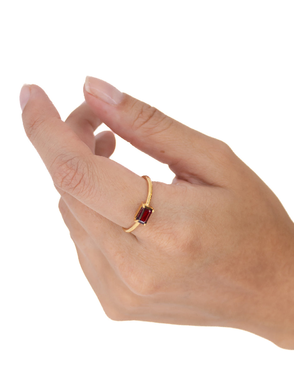 Anillo granate Carmín Plata .925 con Chapa de Oro de 14 K