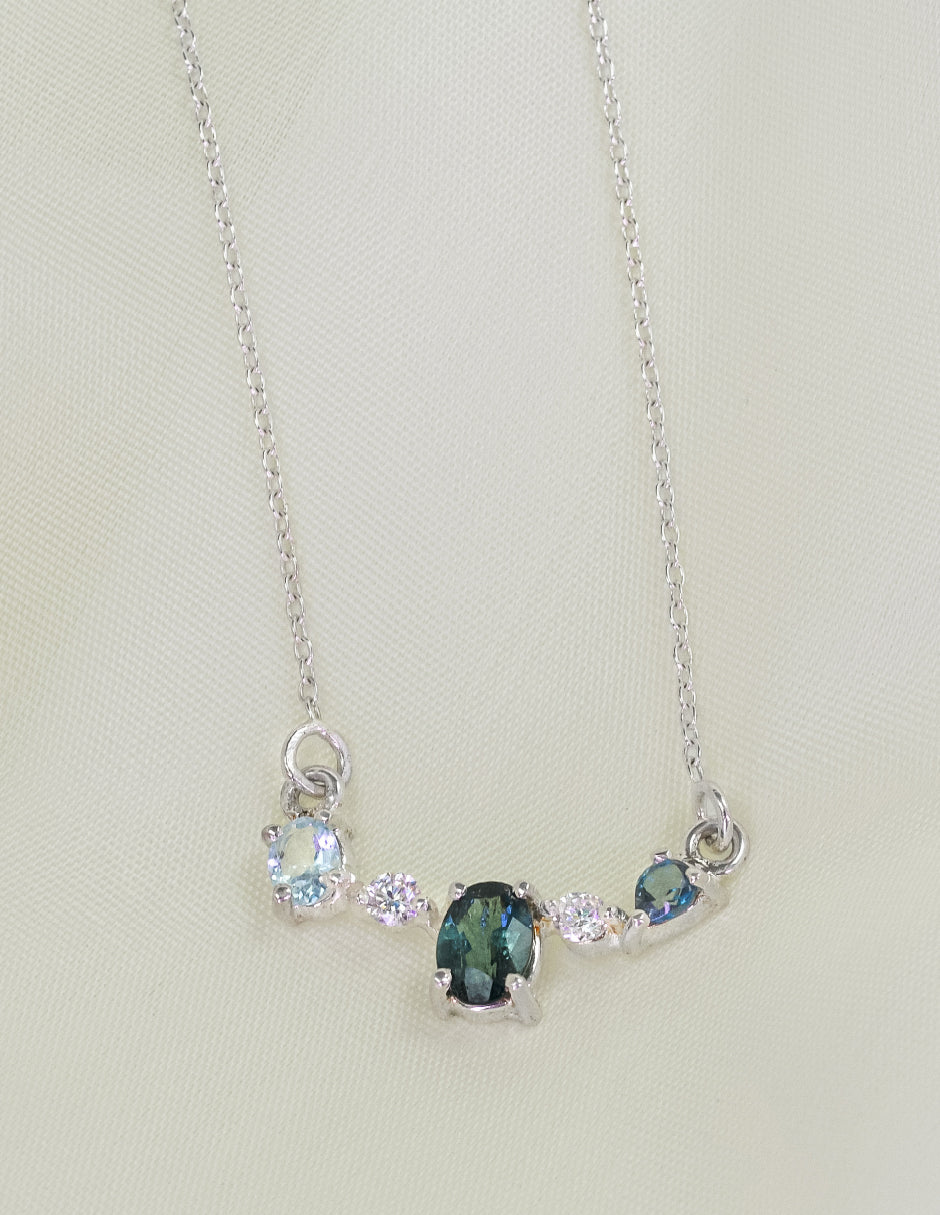 Collar de topacio, turmalina, cuarzo blanco y aguamarina Capri Plata .925