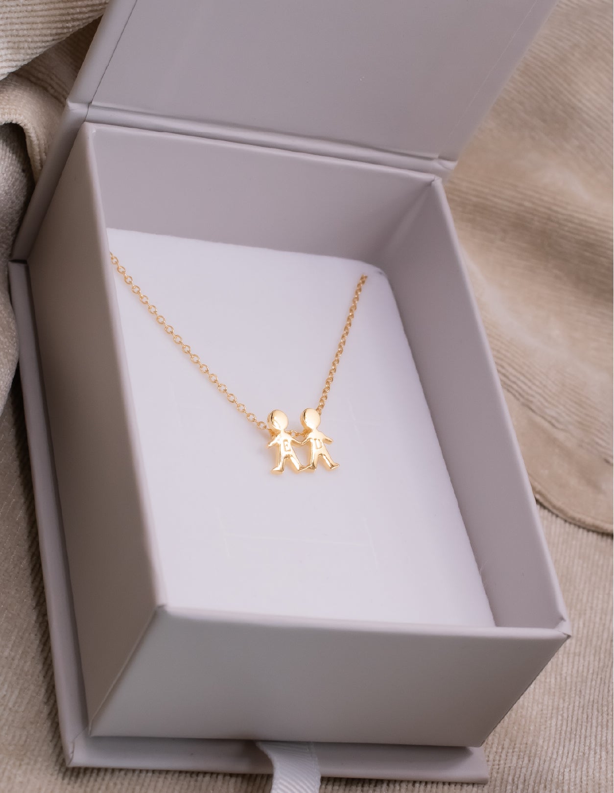 Collar en plata .925 con dije conmemorativo Día de las Madres