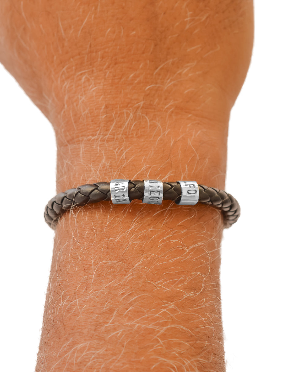 Pulsera de cuero sustentable premium con charms en Plata .925