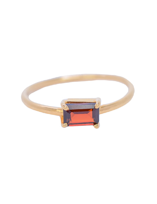 Anillo granate Carmín Plata .925 con Chapa de Oro de 14 K